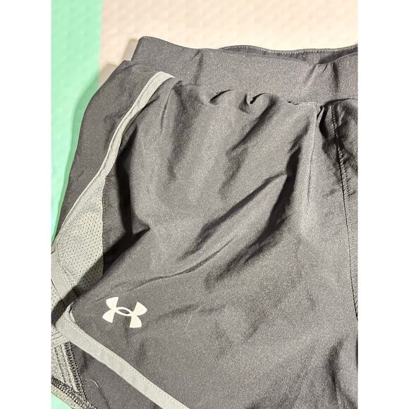 Under Armour Black Gray Loose Fit Running Athletic Shorts Activewear SM - Picture 4 of 9